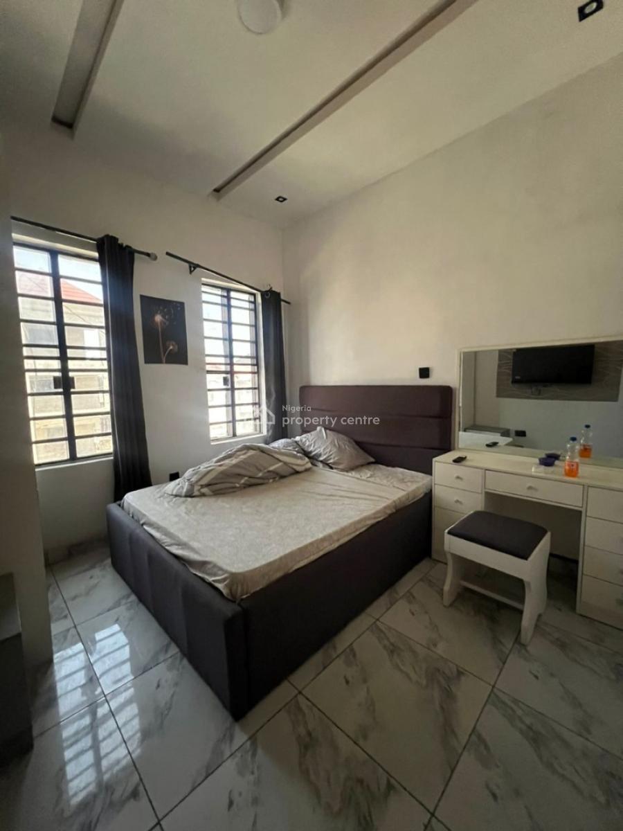 Exclusive 2 Bedroom Apartment with Pool & Gym in a Secure Estate, Ilasan, Lekki, Lagos, Flat / Apartment for Rent