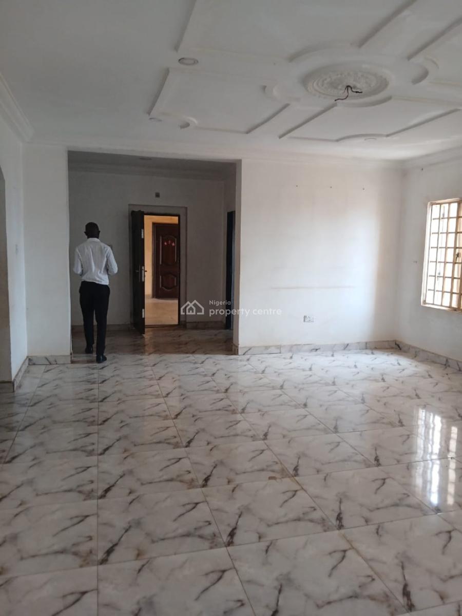 Renovated 3 Bedrooms Apartment, Close to Vio, Mabushi, Abuja, House for Rent