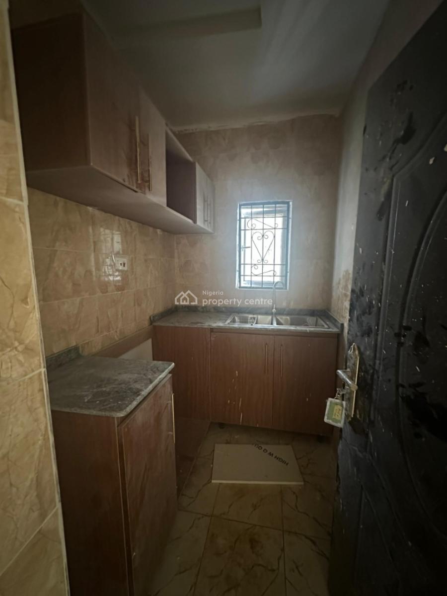 Luxurious 1 Bedroom Block of Flats, By Nnpc Ochacho, Life Camp, Abuja, Flat / Apartment for Rent