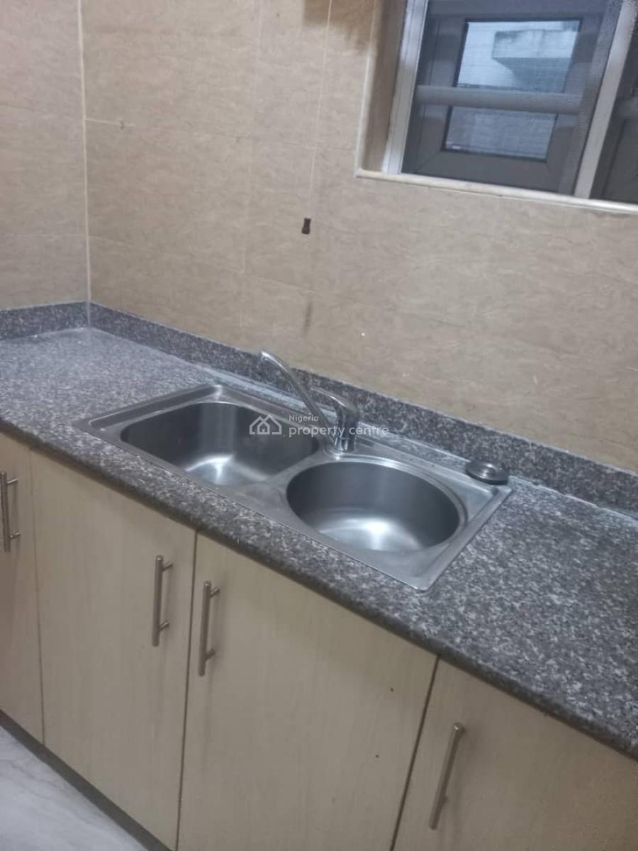 a Luxury 1bedroom Apartment with 2toilets, Highly Secured Estate at Lekki-phase-1, Lekki Phase 1, Lekki, Lagos, Mini Flat (room and Parlour) for Rent