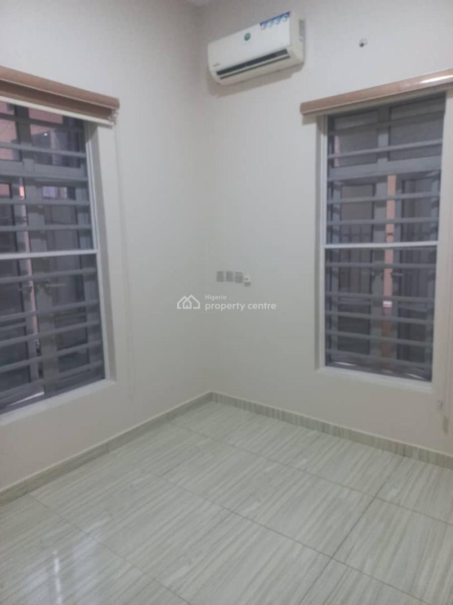 a Luxury 1bedroom Apartment with 2toilets, Highly Secured Estate at Lekki-phase-1, Lekki Phase 1, Lekki, Lagos, Mini Flat (room and Parlour) for Rent