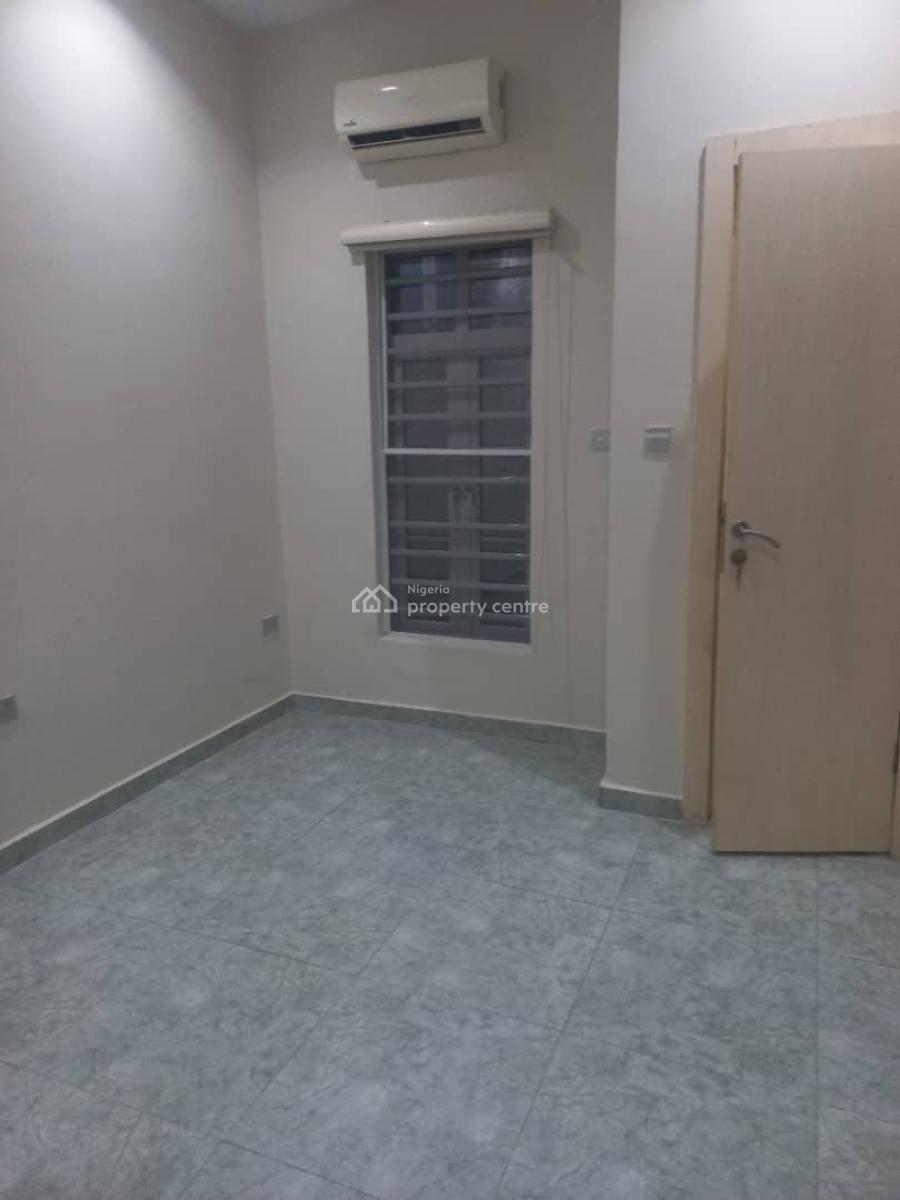 a Luxury 1bedroom Apartment with 2toilets, Highly Secured Estate at Lekki-phase-1, Lekki Phase 1, Lekki, Lagos, Mini Flat (room and Parlour) for Rent