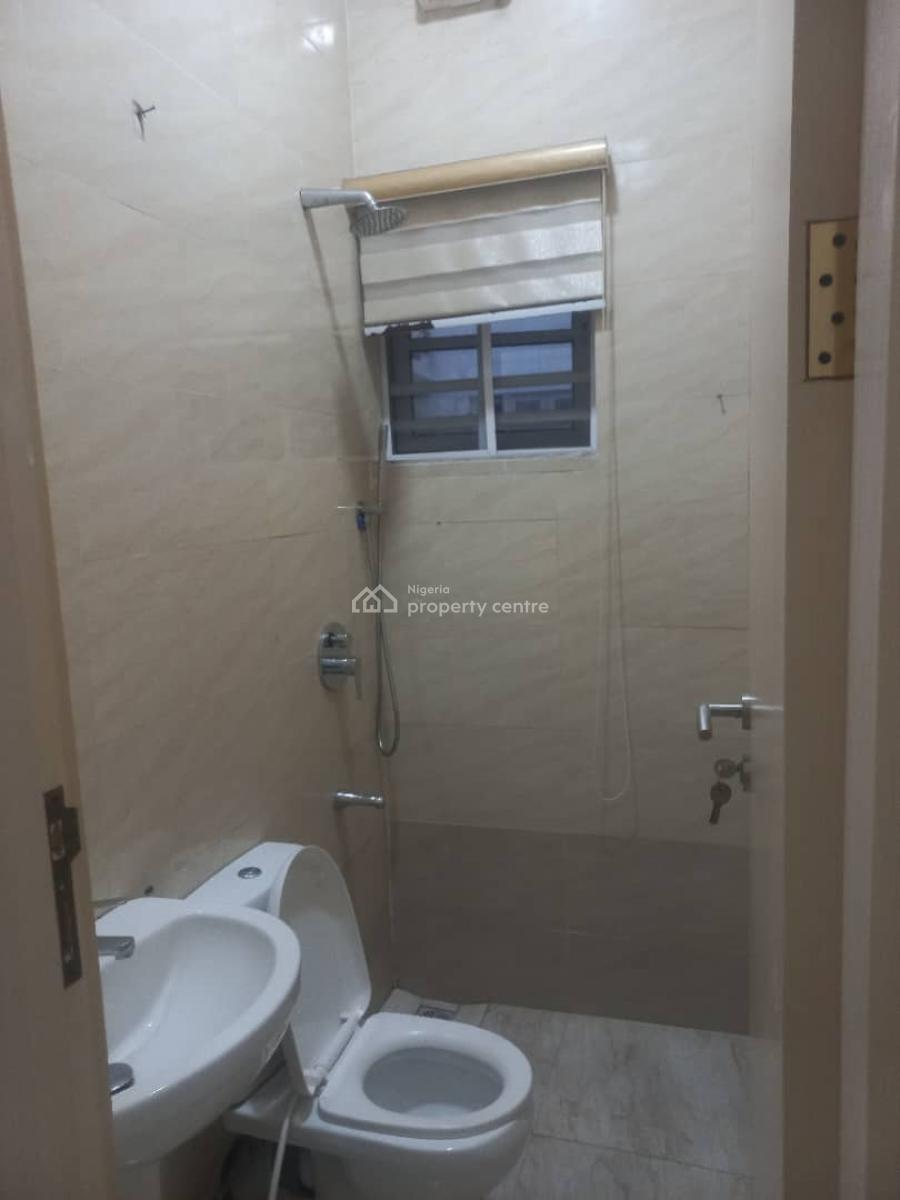 a Luxury 1bedroom Apartment with 2toilets, Highly Secured Estate at Lekki-phase-1, Lekki Phase 1, Lekki, Lagos, Mini Flat (room and Parlour) for Rent