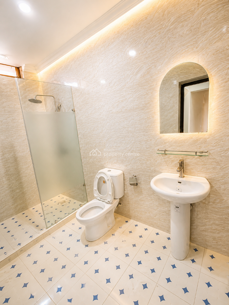 Luxury 3 Bedroom Flat with 24hrs Power Upstairs, Orchid Road, Lekki, Lagos, Flat / Apartment for Rent