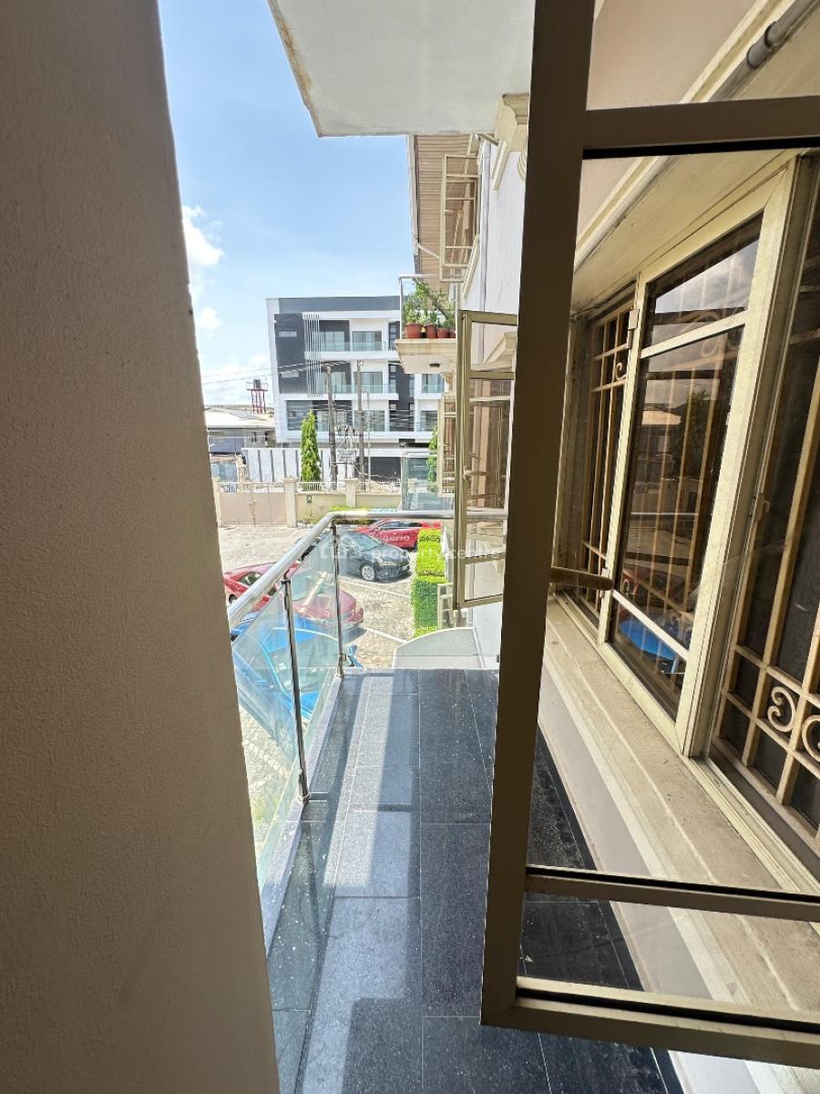 Serviced 3 Bedrooms Flat Not Furnished, Lekki, Lekki Phase 1, Lekki, Lagos, Flat / Apartment for Rent