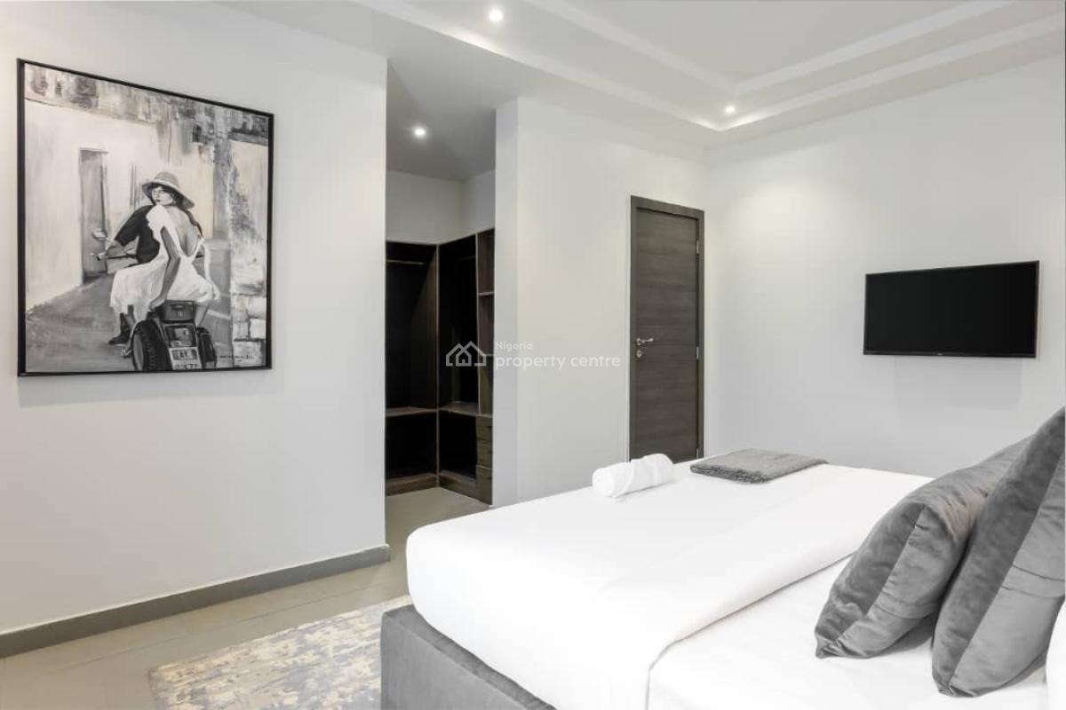 Beautiful 3 Bedrooms Apartment, Phase 1, Lekki, Lagos, Flat / Apartment Short Let