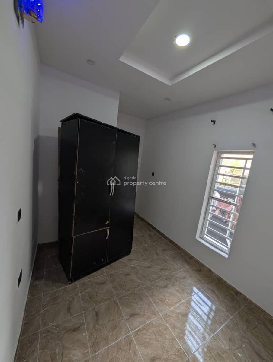 Mini Flat, Agungi Ajiran Road, Lekki, Agungi, Lekki, Lagos, Mini Flat (room and Parlour) for Rent