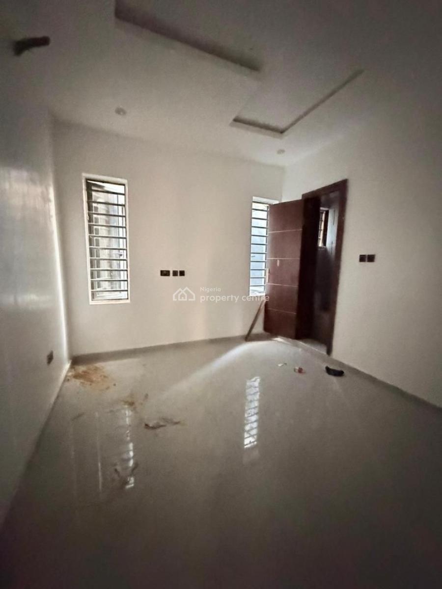 2 Bedroom Apartment at Surulere, Surulere, Lagos, Flat / Apartment for Sale