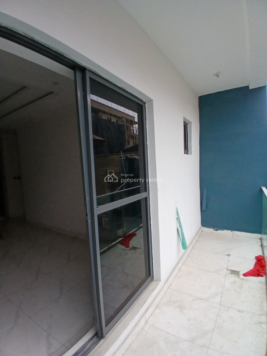 Brand New and Serviced with 24/7 Power Supply 2 Bedroom En-suite Flat, Ikate, Lekki, Lagos, Flat / Apartment for Sale