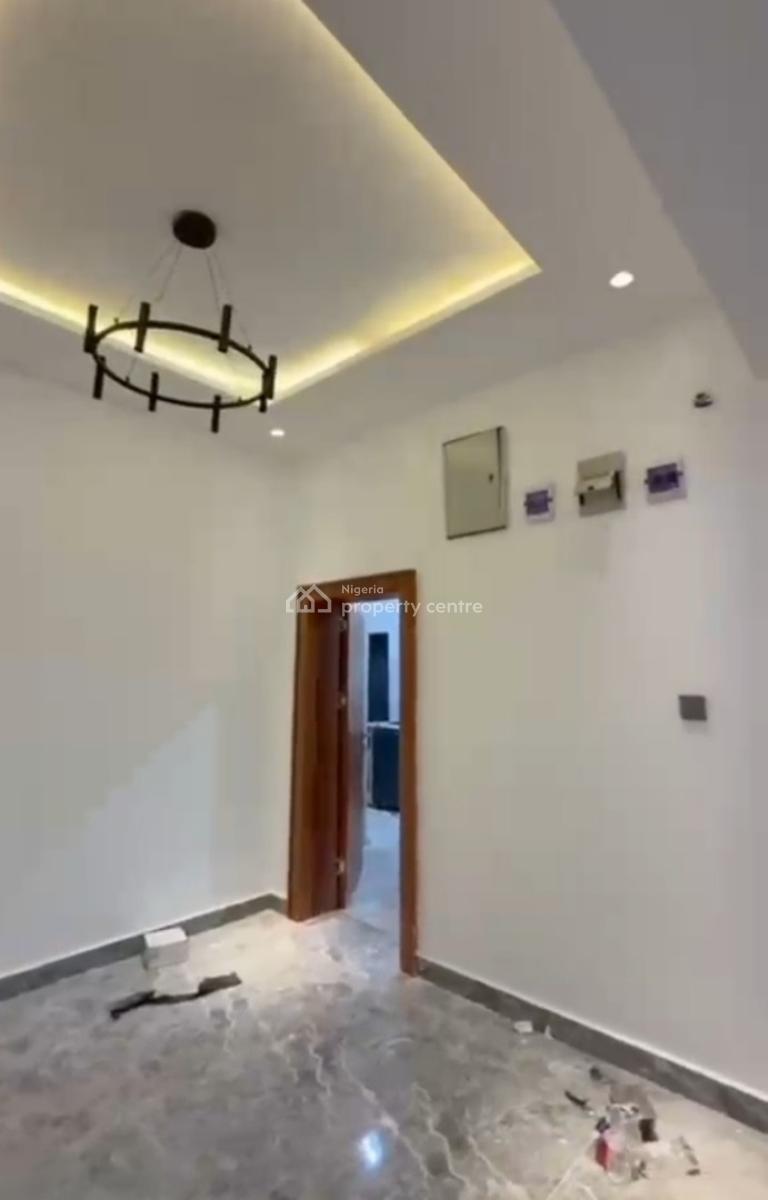 Spacious and Luxurious 4-bedrooms Terrace Duplex., Main, Guzape District, Abuja, Terraced Duplex for Rent
