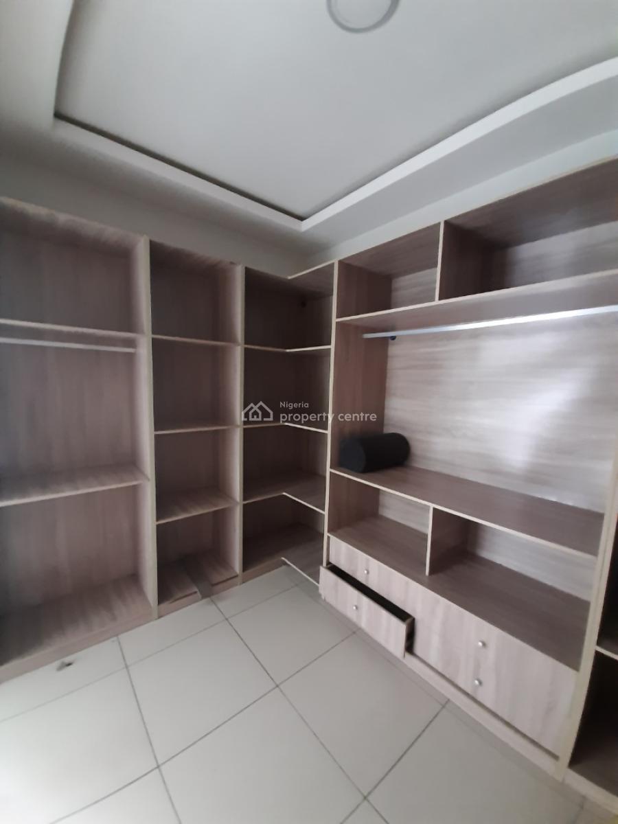 3 Bedroom Flat, Lekki Phase 1, Lekki, Lagos, Flat / Apartment for Rent
