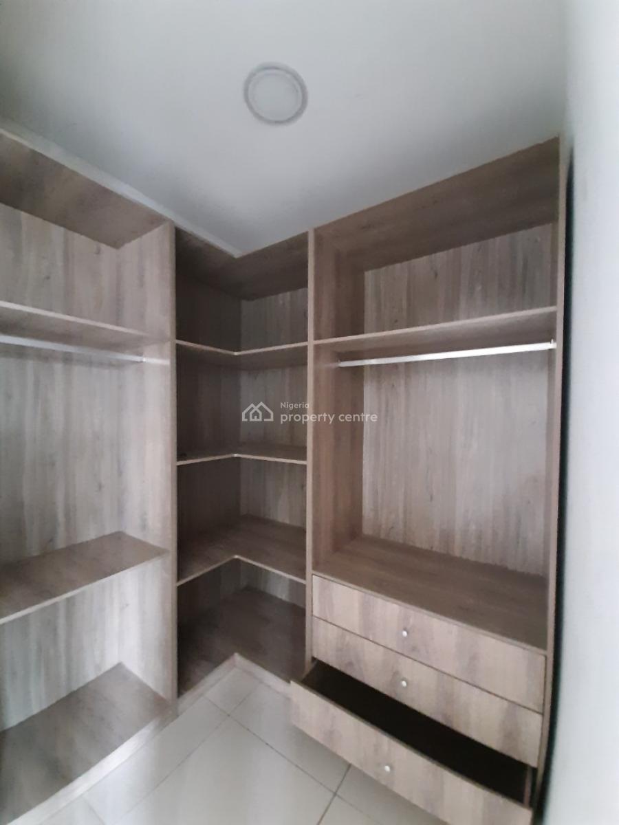 3 Bedroom Flat, Lekki Phase 1, Lekki, Lagos, Flat / Apartment for Rent