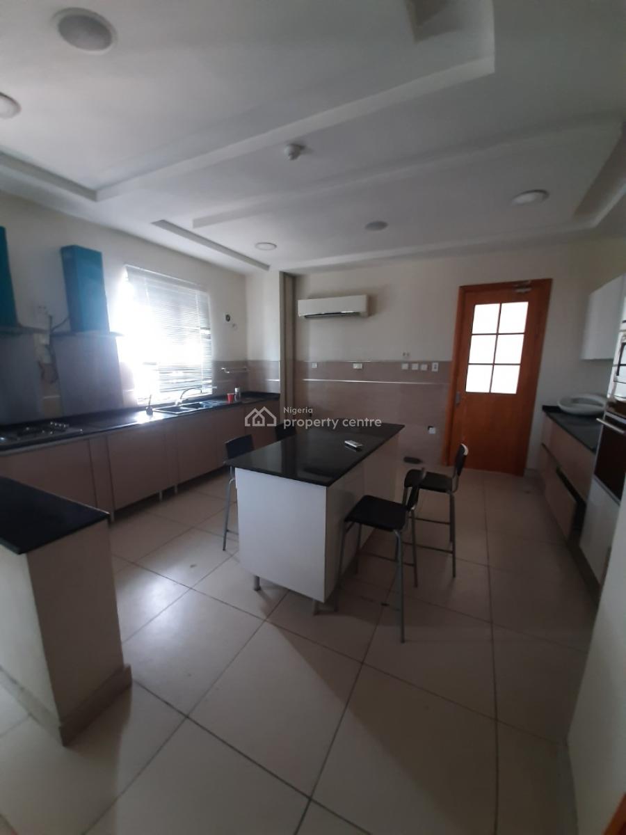 3 Bedroom Flat, Lekki Phase 1, Lekki, Lagos, Flat / Apartment for Rent