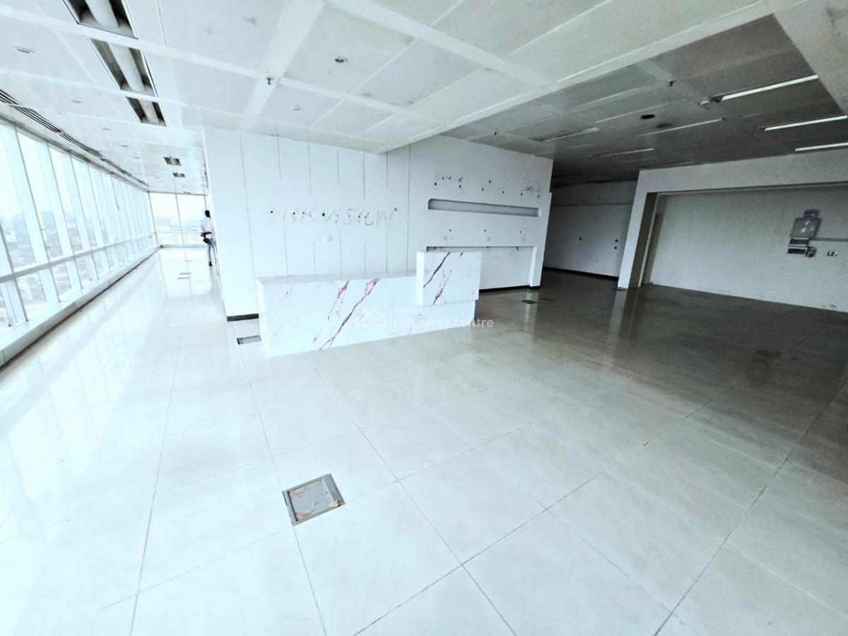 Landmark 15-floor Hotel in Ikoyis, Ikoyi, Lagos, Office Space for Sale