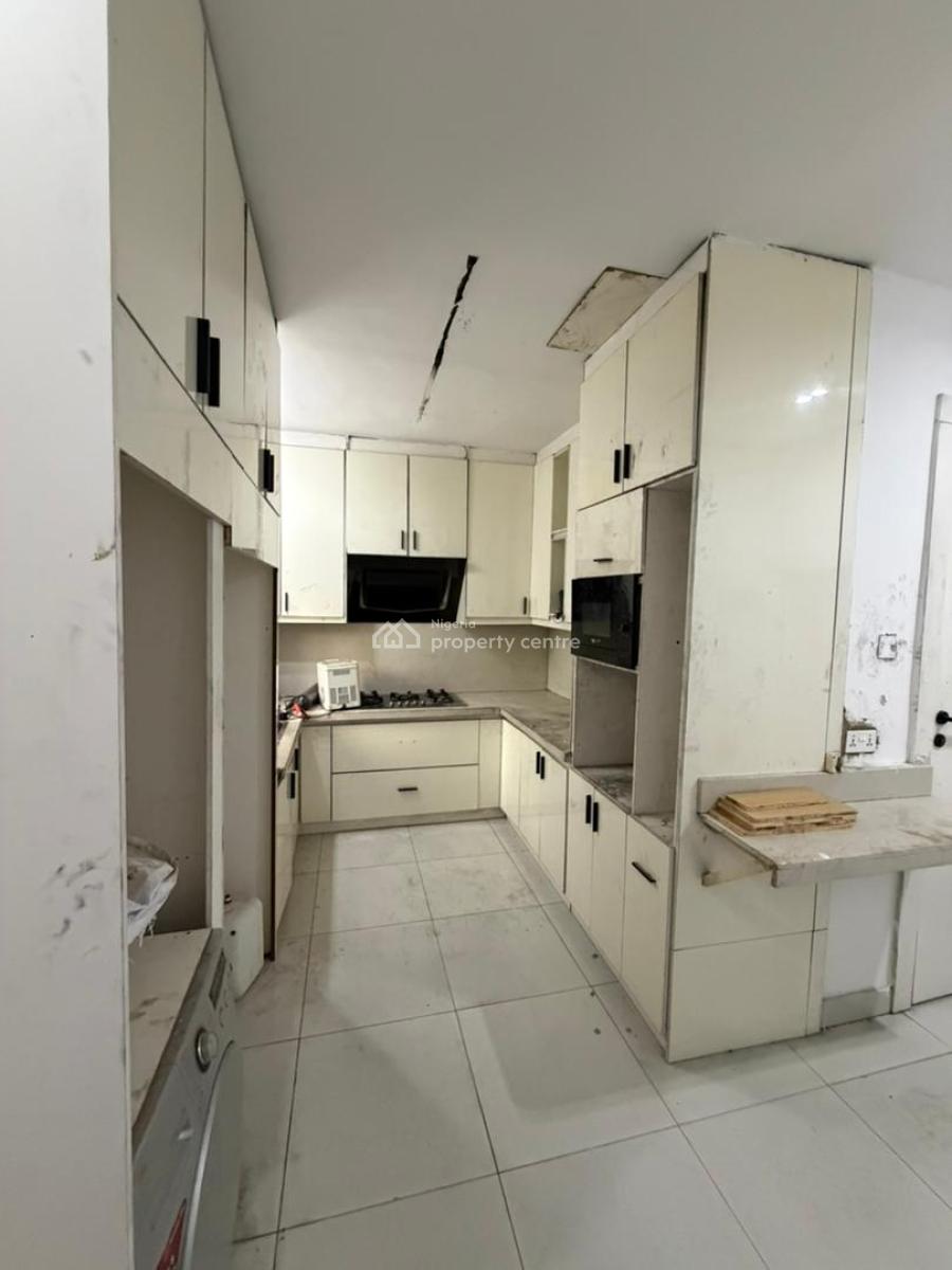 Luxury 7 Bedroom Semi Furnished Apartment, Oral Estate Chevron Toll Gate, Lekki, Lagos, Flat / Apartment for Rent
