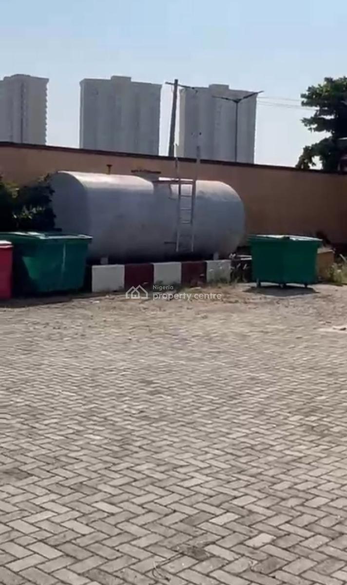 Land Measuring 2,000sqm with Old Structure, Directly Facing Ahmadu Bello Way, Victoria Island (vi), Lagos, Mixed-use Land for Sale