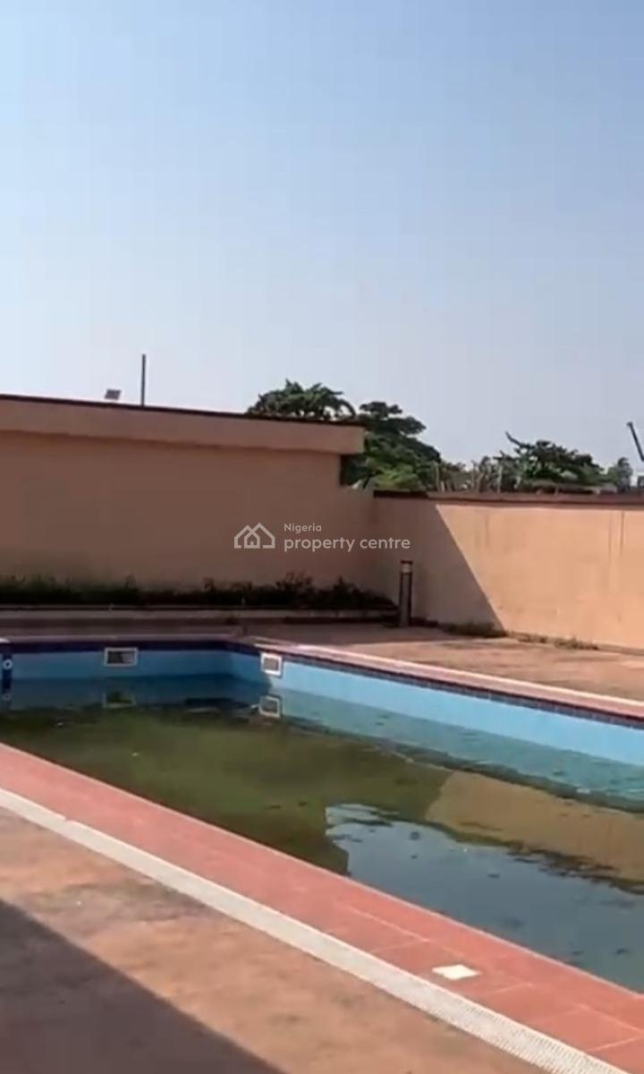 Land Measuring 2,000sqm with Old Structure, Directly Facing Ahmadu Bello Way, Victoria Island (vi), Lagos, Mixed-use Land for Sale