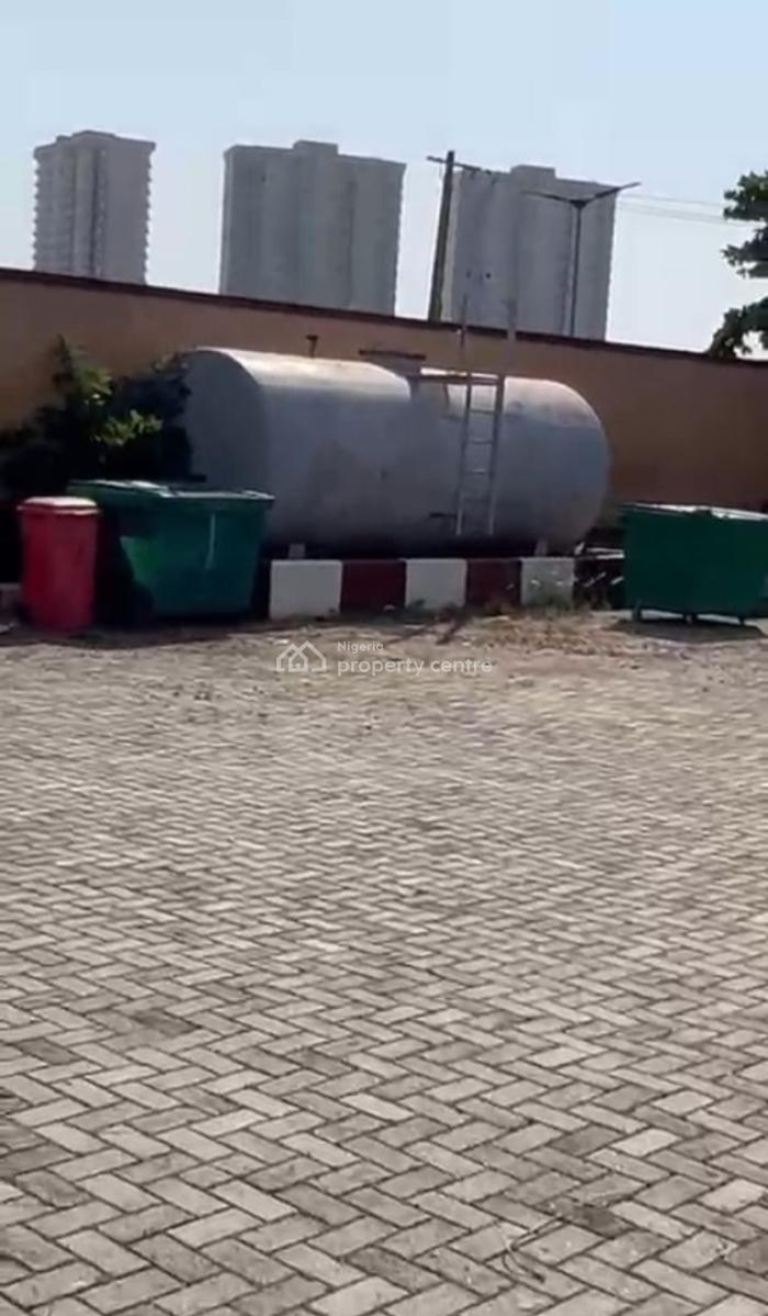 Land Measuring 2,000sqm with Old Structure, Directly Facing Ahmadu Bello Way, Victoria Island (vi), Lagos, Mixed-use Land for Sale