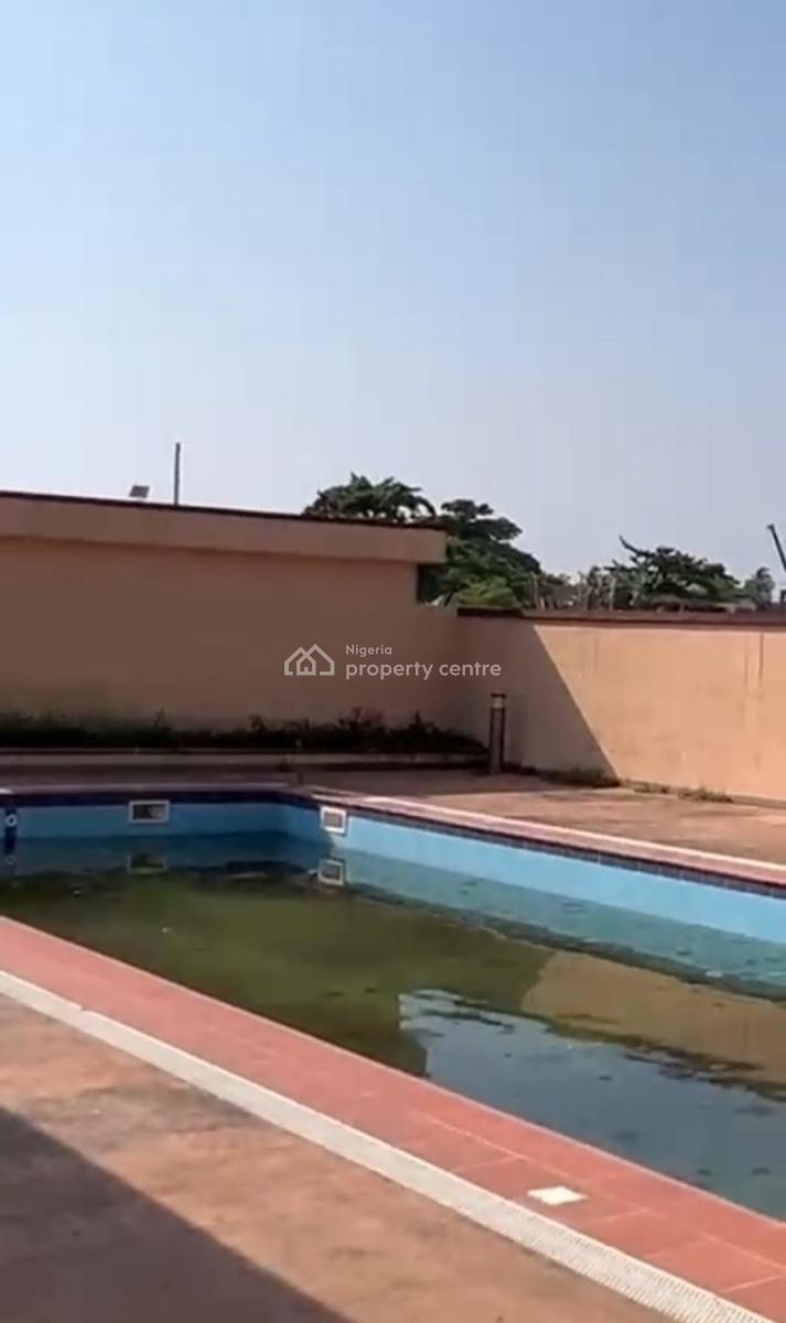 Land Measuring 2,000sqm with Old Structure, Directly Facing Ahmadu Bello Way, Victoria Island (vi), Lagos, Mixed-use Land for Sale