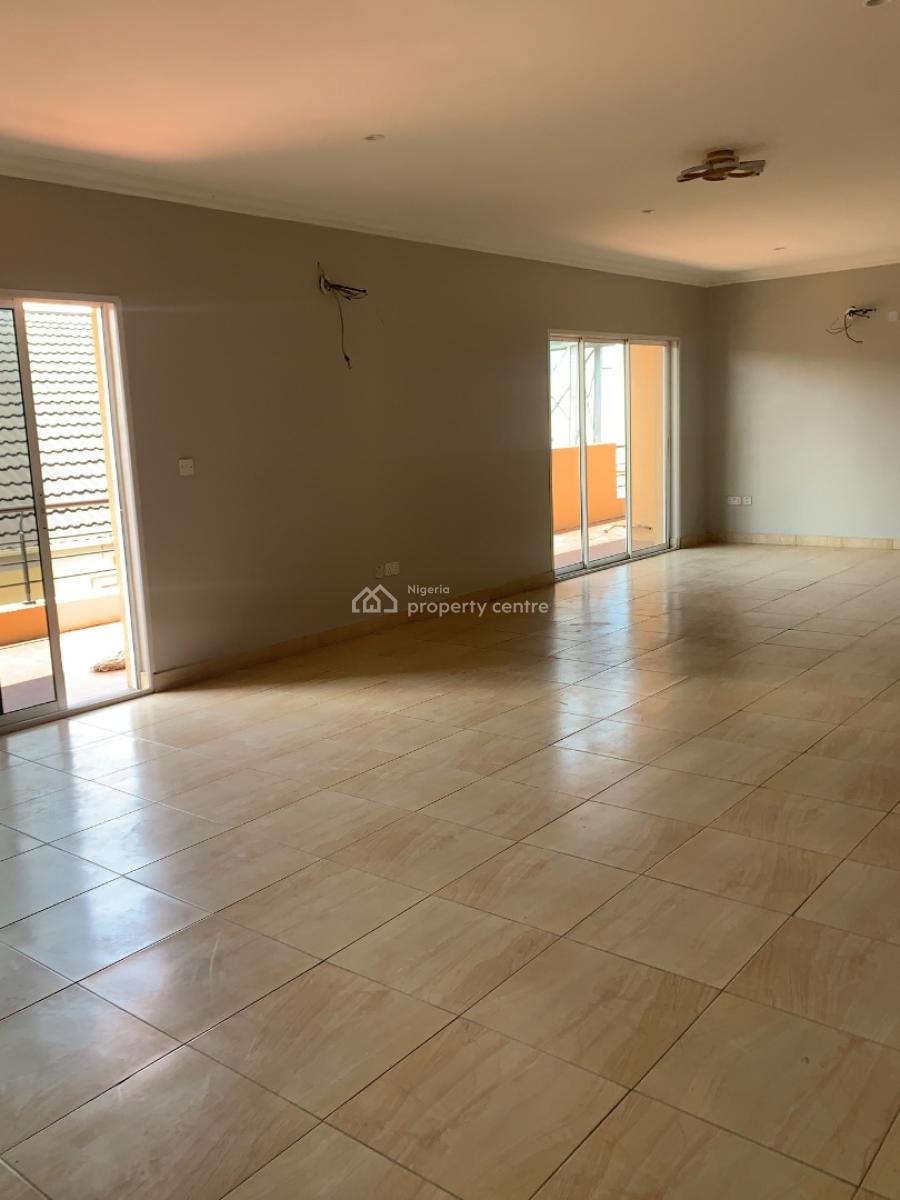 Luxurious 3 Bedroom Penthouse Apartment with Massive Kitchen, Lekki Phase 1, Lekki, Lagos, Flat / Apartment for Rent