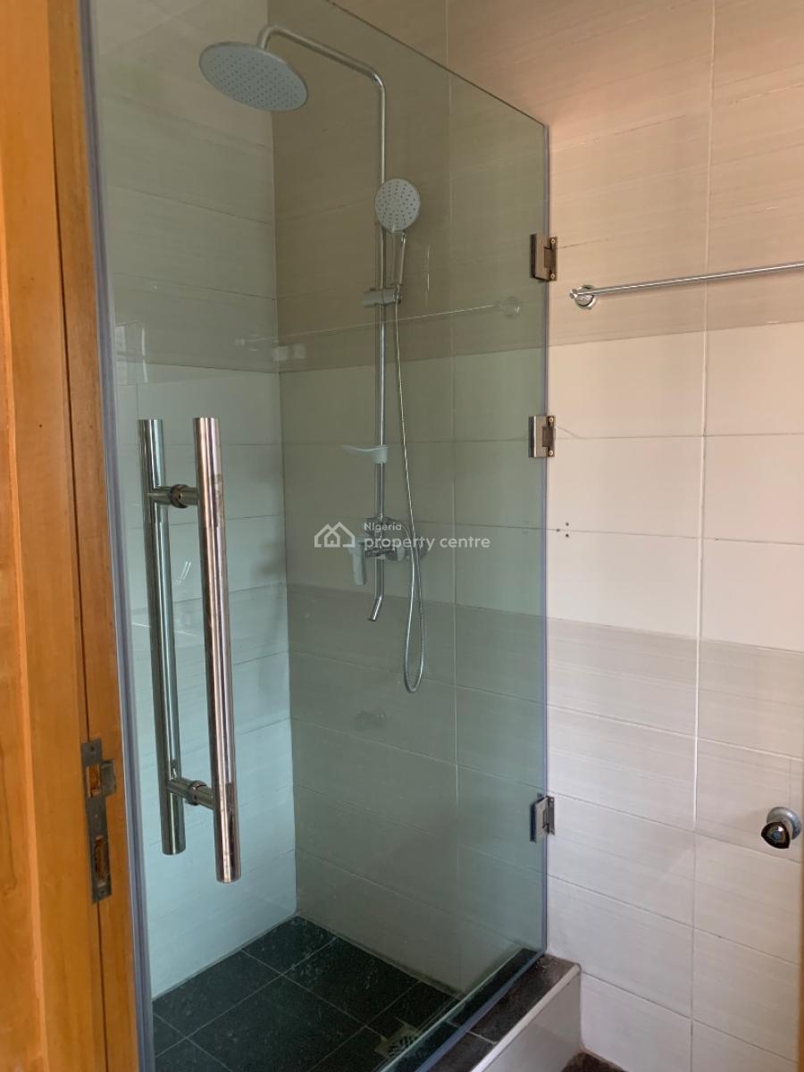 Luxurious 3 Bedroom Penthouse Apartment with Massive Kitchen, Lekki Phase 1, Lekki, Lagos, Flat / Apartment for Rent