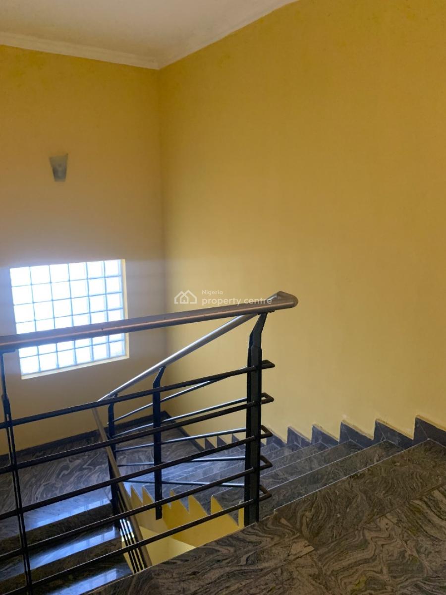 Luxurious 3 Bedroom Penthouse Apartment with Massive Kitchen, Lekki Phase 1, Lekki, Lagos, Flat / Apartment for Rent