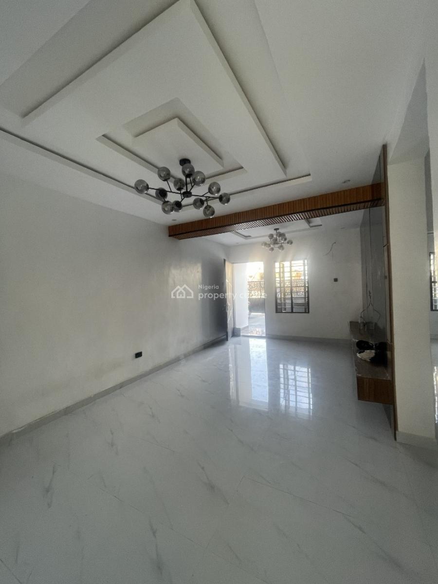 Luxury 2 Bedroom Apartment in a Communal Living Space, Igbo Efon, Lekki, Lagos, Flat / Apartment for Sale