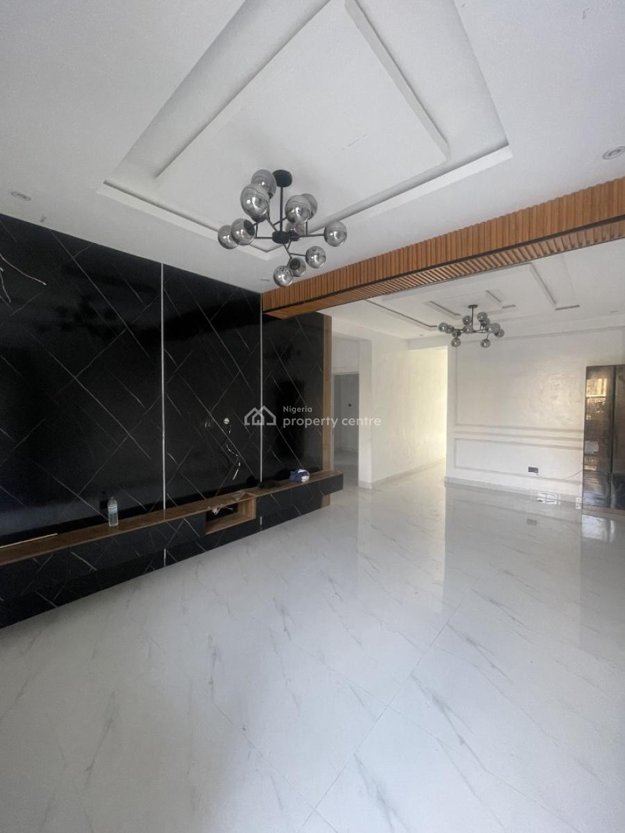 Luxury 2 Bedroom Apartment in a Communal Living Space, Igbo Efon, Lekki, Lagos, Flat / Apartment for Sale