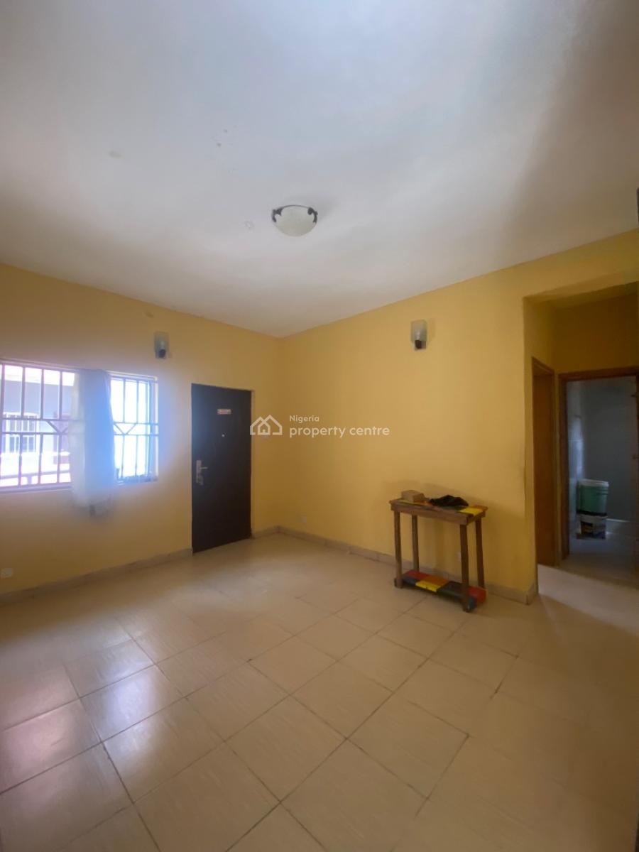 Sharp Mini Flat Apartment Upstairs, in a Secured Estate By Monastery Road Shoprite Sangotedo Ajah., Sangotedo, Ajah, Lagos, Mini Flat (room and Parlour) for Rent