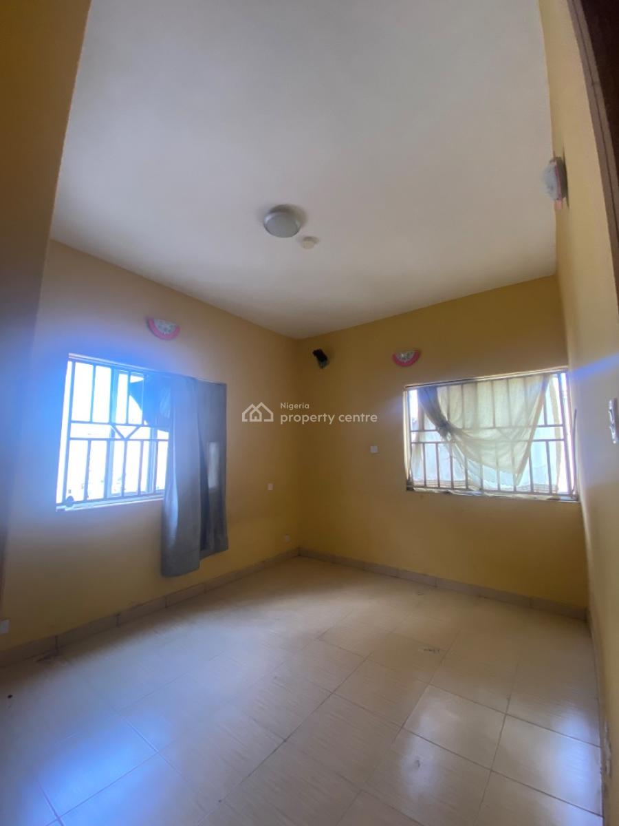 Sharp Mini Flat Apartment Upstairs, in a Secured Estate By Monastery Road Shoprite Sangotedo Ajah., Sangotedo, Ajah, Lagos, Mini Flat (room and Parlour) for Rent