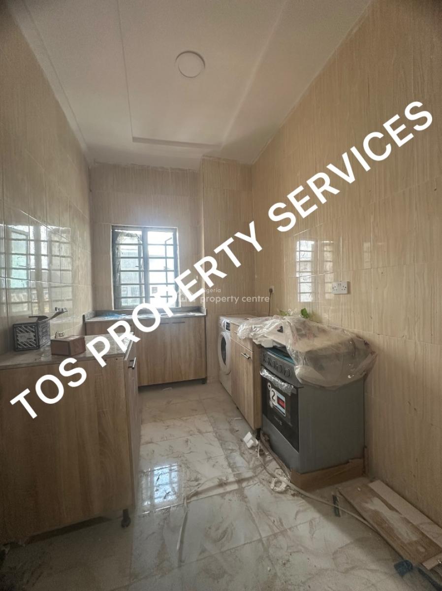 Fresh 2 Bedroom All Rooms Ensuite (upstairs), Sabo-alagomeji, Yaba, Alagomeji, Yaba, Lagos, Flat / Apartment for Rent
