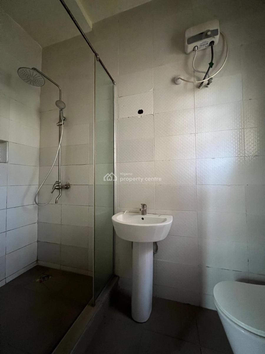 Spacious 2 Bedroom Apartment, Lekki Scheme 2, Ajah, Lagos, Flat / Apartment for Rent