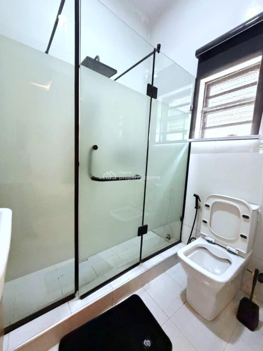 Prestigious Waterfront Hotel, Old Ikoyi, Ikoyi, Lagos, Hostel for Sale