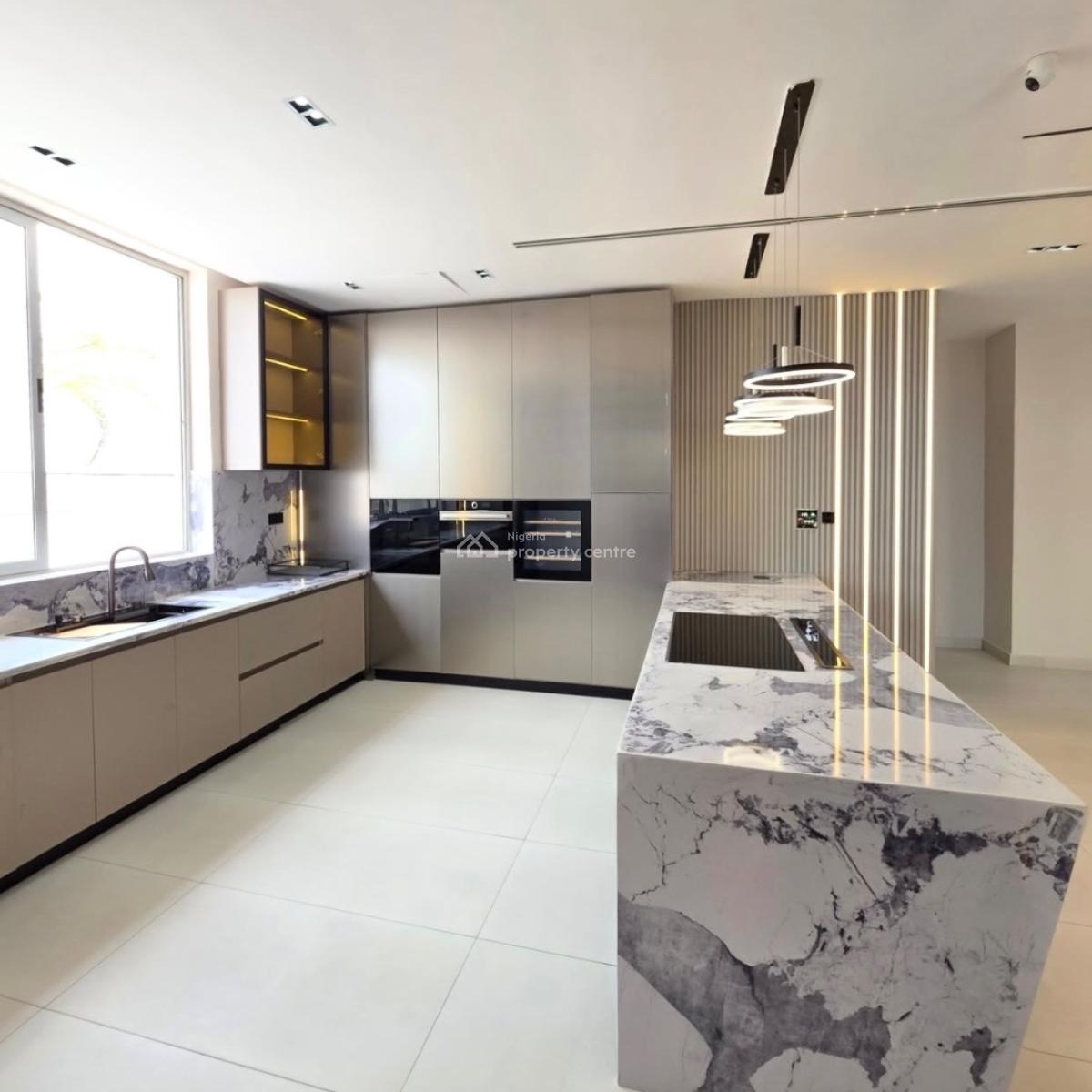 2 Bedroom Penthouse, Lekki Phase 1, Lekki, Lagos, Flat / Apartment for Sale
