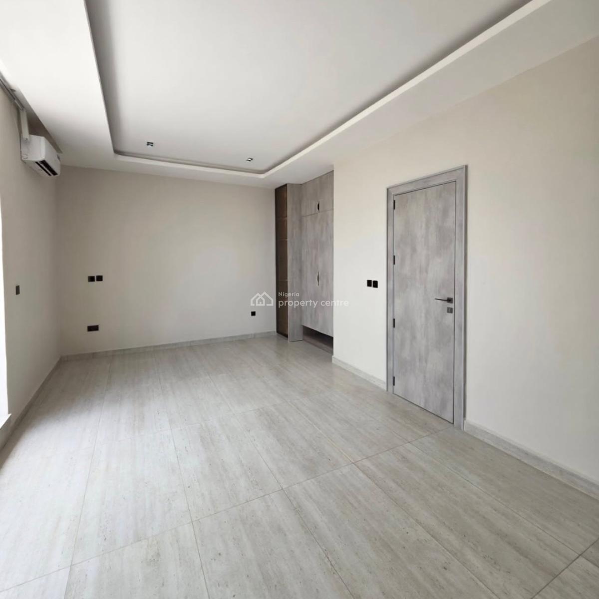 2 Bedroom Penthouse, Lekki Phase 1, Lekki, Lagos, Flat / Apartment for Sale