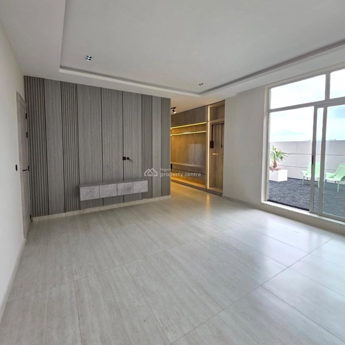 2 Bedroom Penthouse, Lekki Phase 1, Lekki, Lagos, Flat / Apartment for Sale