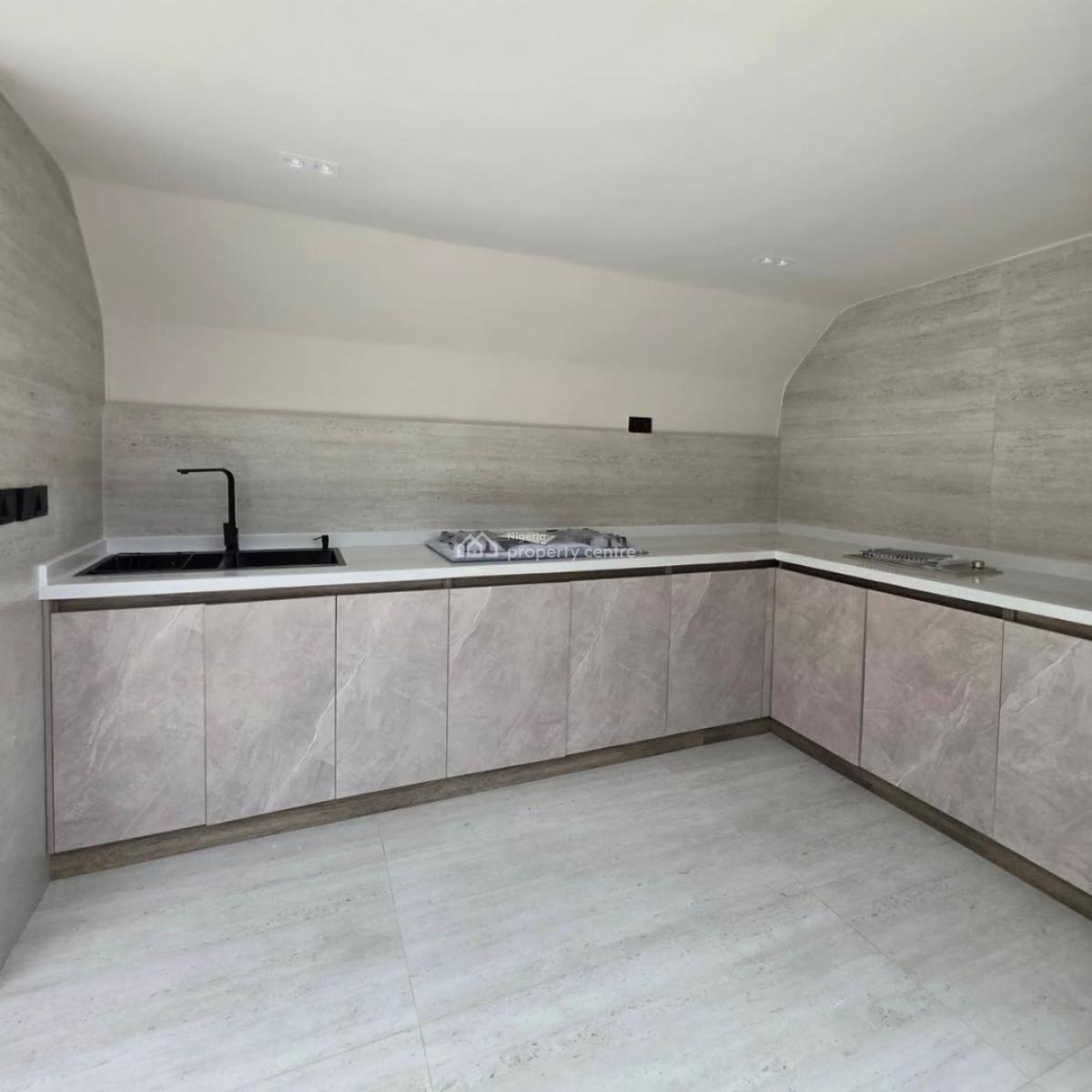 2 Bedroom Penthouse, Lekki Phase 1, Lekki, Lagos, Flat / Apartment for Sale