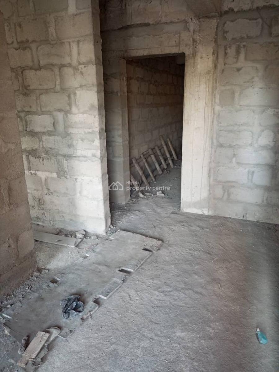 High Rise Uncompleted Apartment Building, Off Igbosere Street and Off Lewis Street) Lagos Island, Lagos, Lagos Island, Lagos, Block of Flats for Sale
