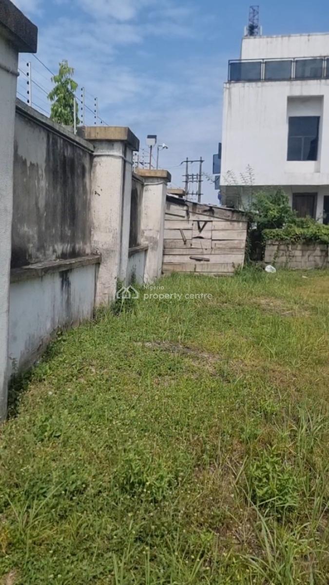 Land Measured at 650sqm in Access Code Estate, Orchid Road Inside a Gated Estate After Roundabout, Lekki, Lagos, Residential Land for Sale