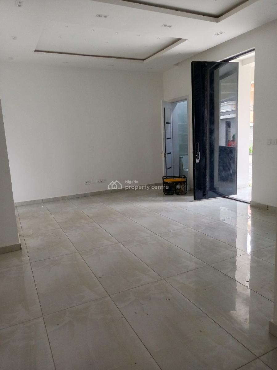 New Luxury 3bedroom with 24/7 Light 5acs Washing Machine Secured Estat, Access Coded Estate, Lekki Phase 1, Lekki, Lagos, Flat / Apartment for Rent