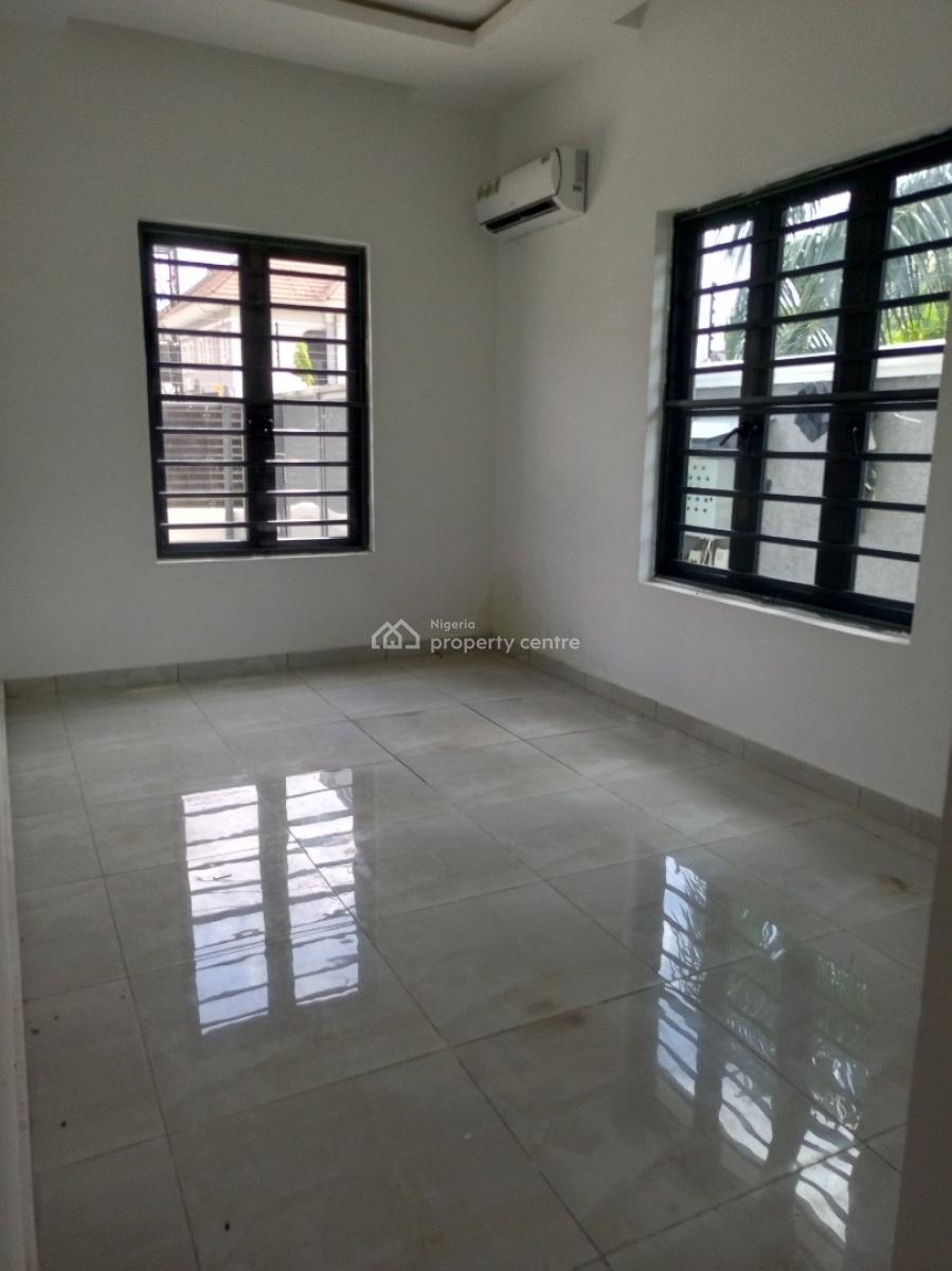 New Luxury 3bedroom with 24/7 Light 5acs Washing Machine Secured Estat, Access Coded Estate, Lekki Phase 1, Lekki, Lagos, Flat / Apartment for Rent
