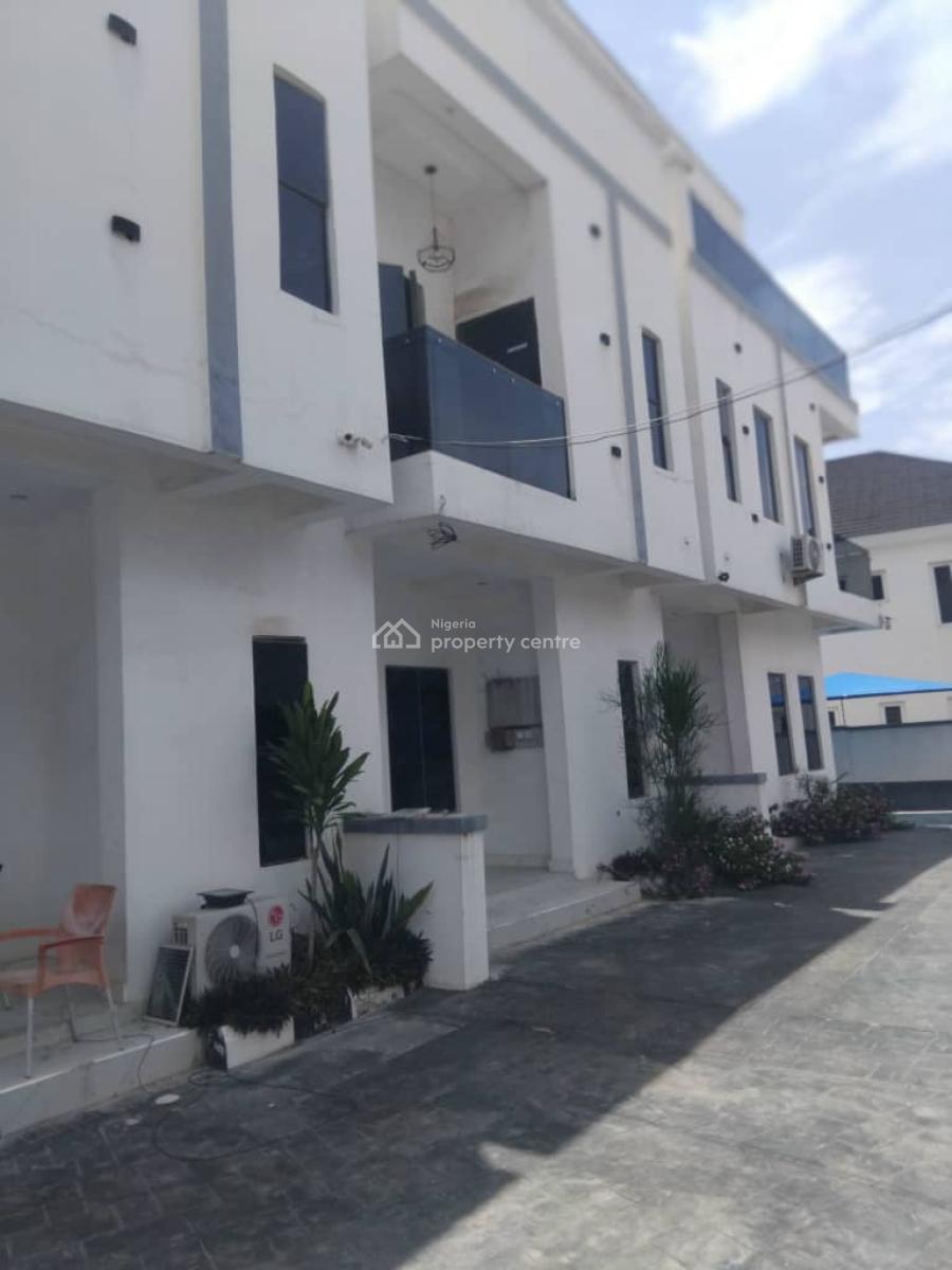 Well Maintained 3-bedroom Duplex, Ologolo, Lekki, Lagos, Terraced Duplex for Rent