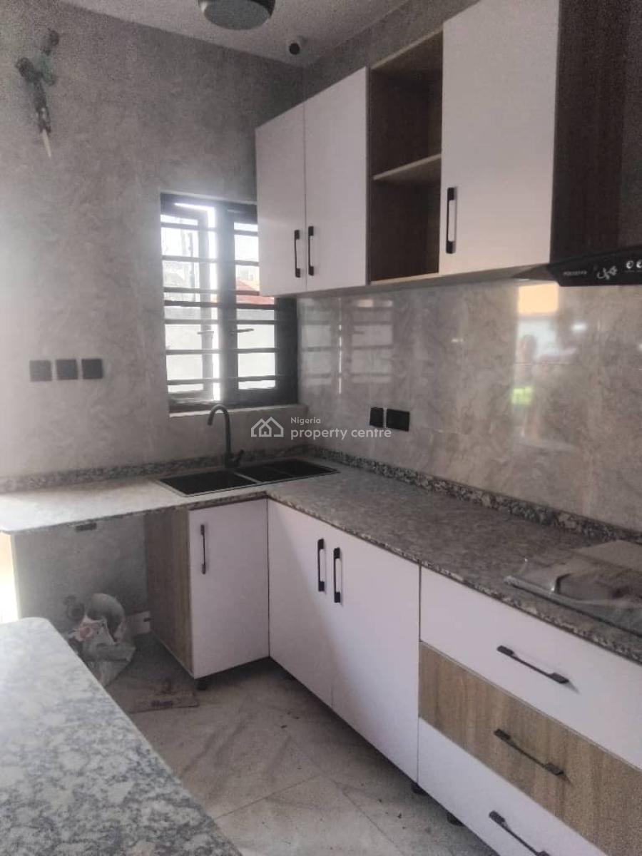 Well Maintained 3-bedroom Duplex, Ologolo, Lekki, Lagos, Terraced Duplex for Rent