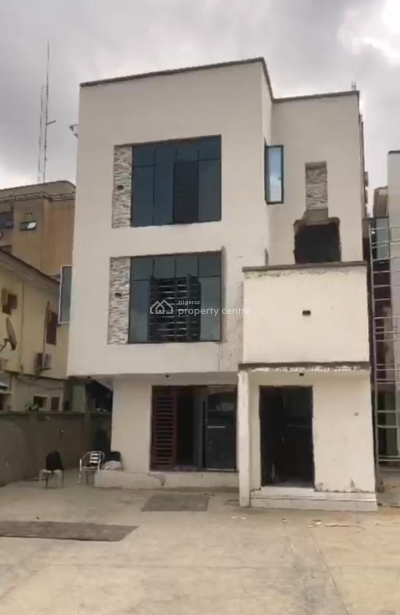 3 Bedroom Flat Nice Apartments, Around Toyin Street, Ikeja, Lagos, Flat / Apartment for Sale