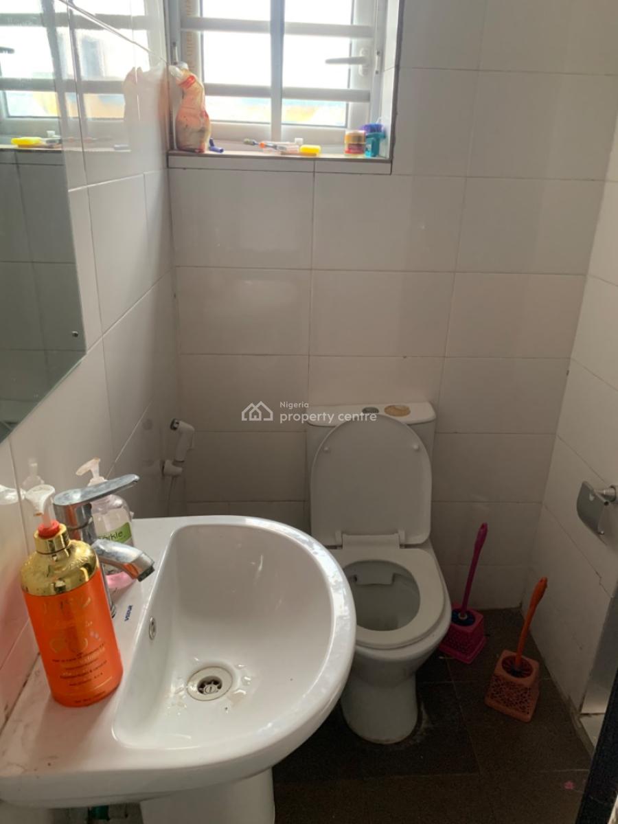 Luxury 2 Bedroom Flat, Gra Phase 1, Magodo, Lagos, Flat / Apartment for Rent