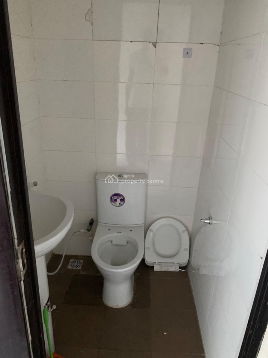Luxury 2 Bedroom Flat, Gra Phase 1, Magodo, Lagos, Flat / Apartment for Rent