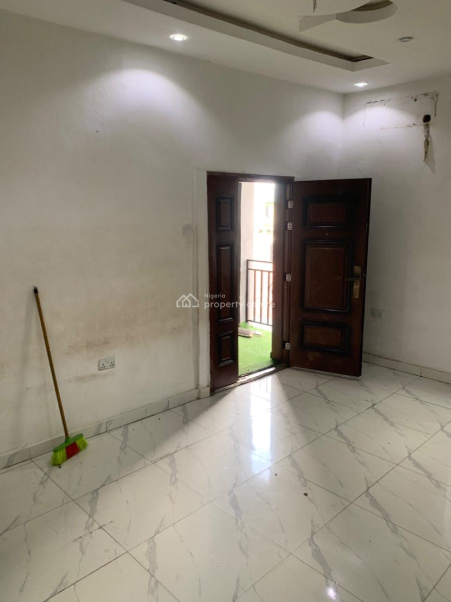 Luxury 2 Bedroom Flat, Gra Phase 1, Magodo, Lagos, Flat / Apartment for Rent