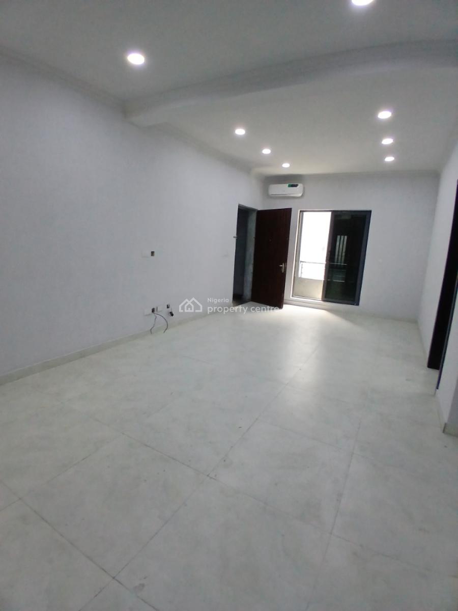 Well-furnished and Serviced with 24/7 Power Supply 2 Bedroom En-suite Apartment, Ikate, Lekki, Lagos, Flat / Apartment for Rent
