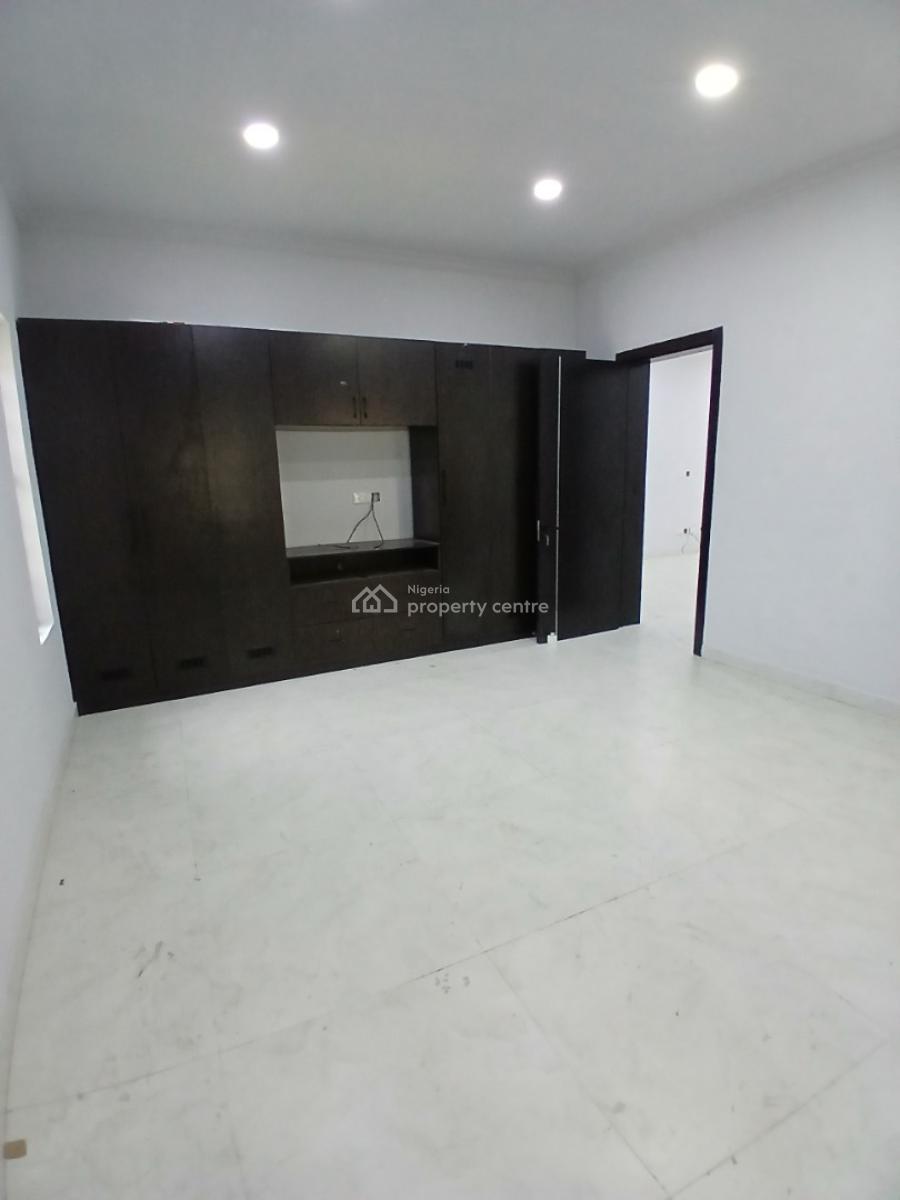Well-furnished and Serviced with 24/7 Power Supply 2 Bedroom En-suite Apartment, Ikate, Lekki, Lagos, Flat / Apartment for Rent