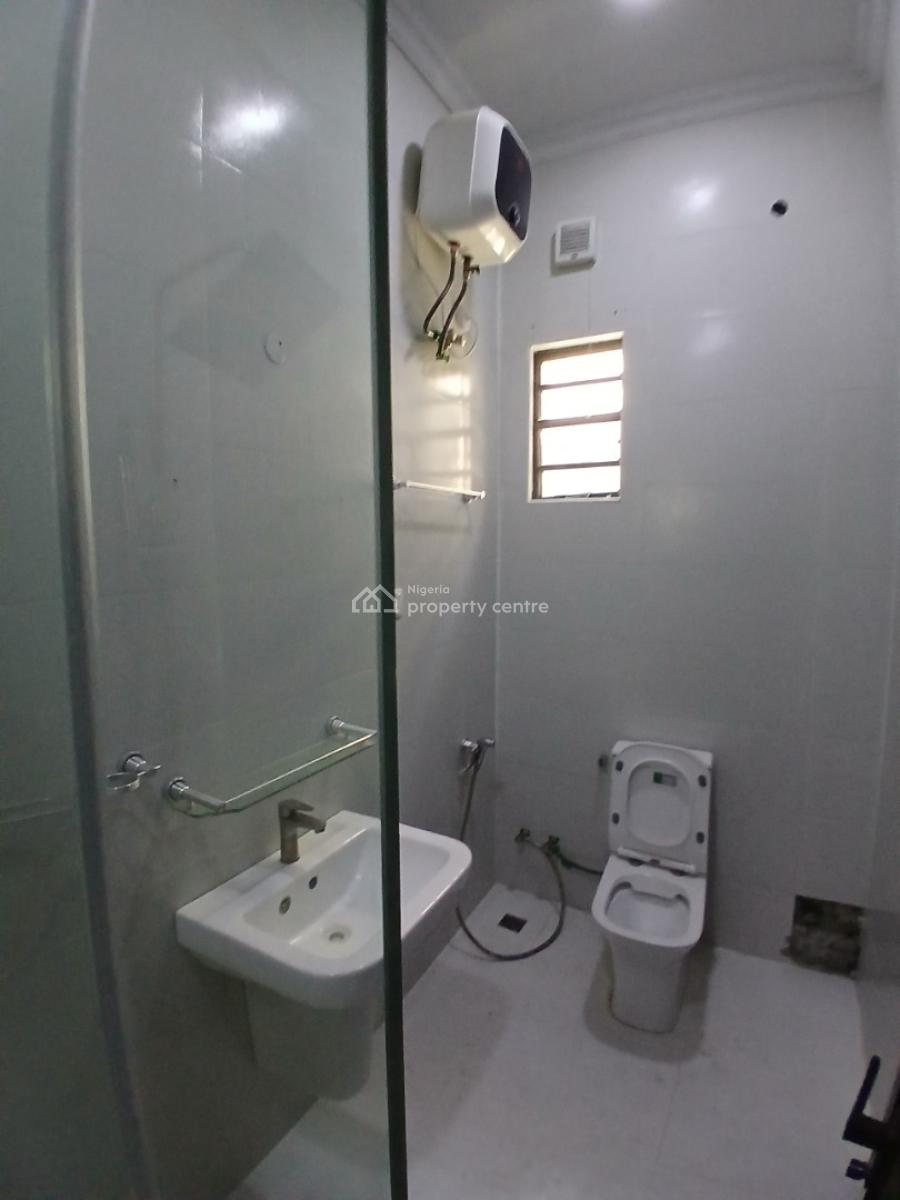 Well-furnished and Serviced with 24/7 Power Supply 2 Bedroom En-suite Apartment, Ikate, Lekki, Lagos, Flat / Apartment for Rent